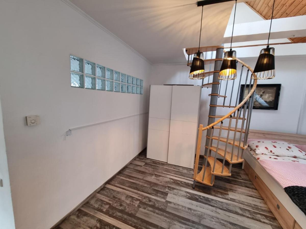 Pension Donaublick Grein 2 In Stifterstrasse 19A Εξωτερικό φωτογραφία