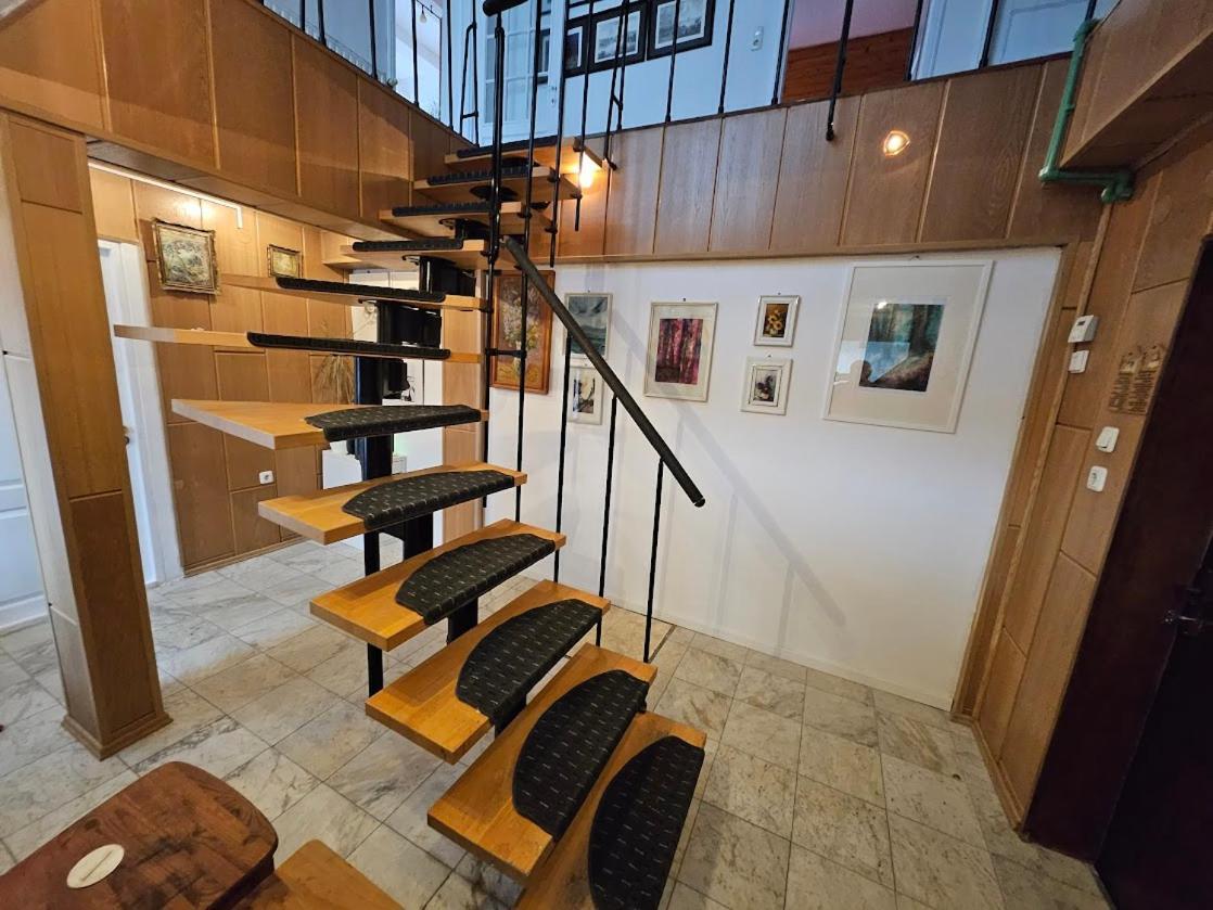 Pension Donaublick Grein 2 In Stifterstrasse 19A Εξωτερικό φωτογραφία
