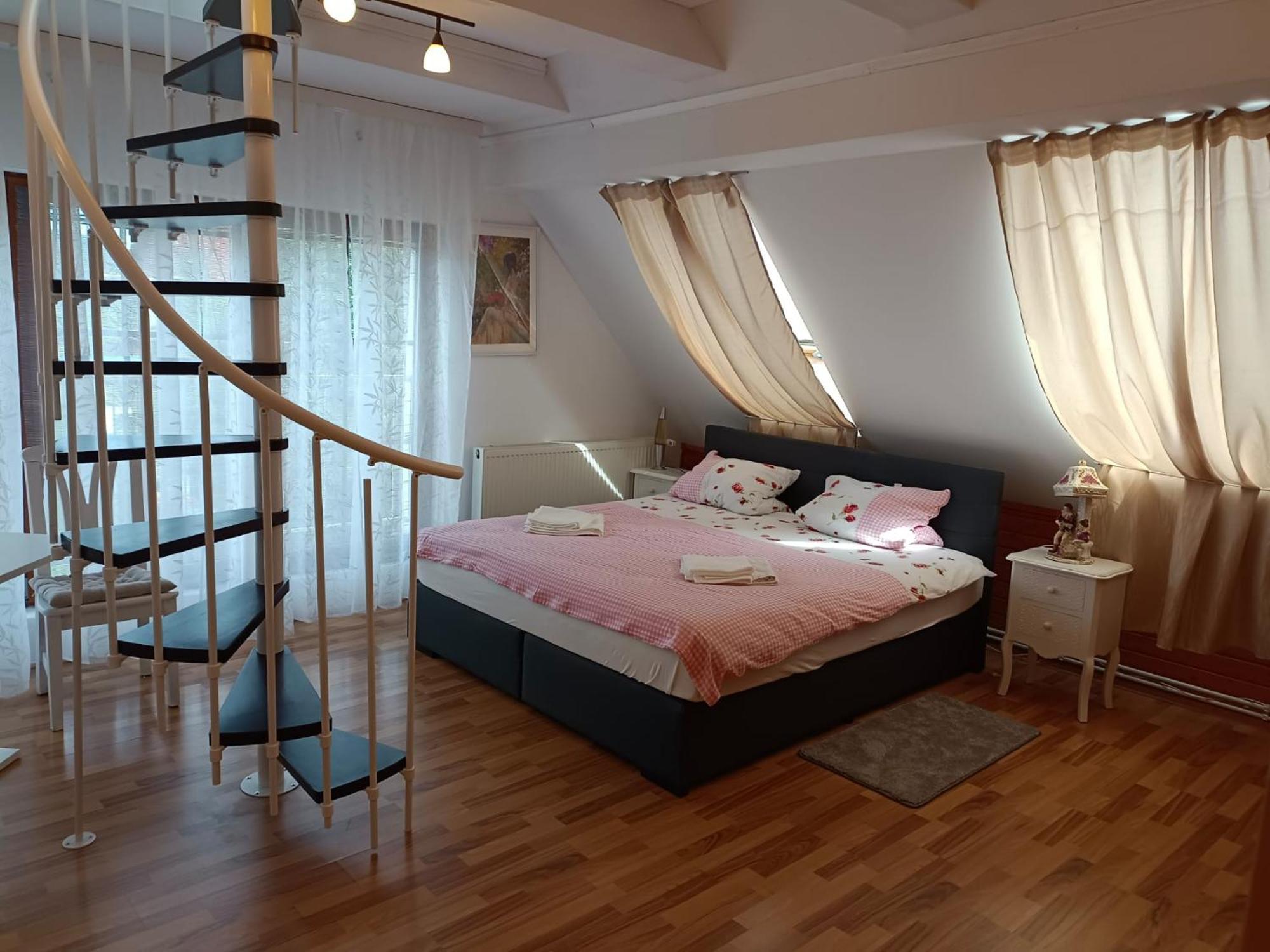 Pension Donaublick Grein 2 In Stifterstrasse 19A Εξωτερικό φωτογραφία
